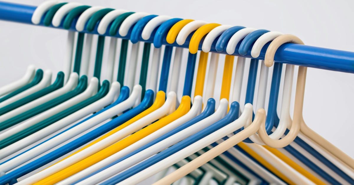 Can you recycle plastic hangers?