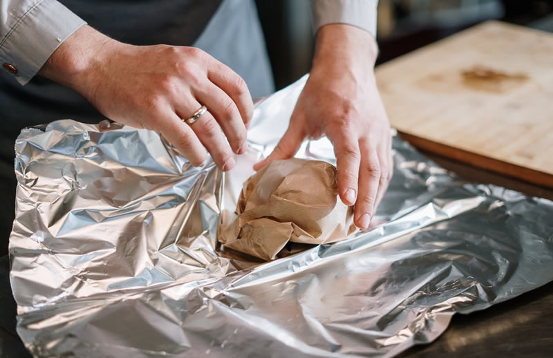 https://www.rainbowrecycling.org/wp-content/uploads/2021/06/How-to-reuse-aluminum-foil.jpg